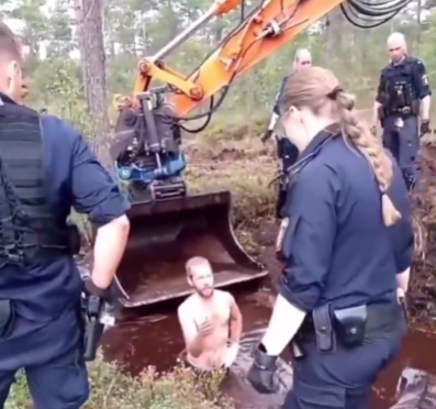 Mies ilmastoahdistui, hyppäsi suo-ojaan ja poliisi hoiti loput